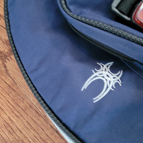 Highroad Unisex 3 Compartment Heavy Duty Hiking Backpack with Blinking Light - Picture 16 of 16